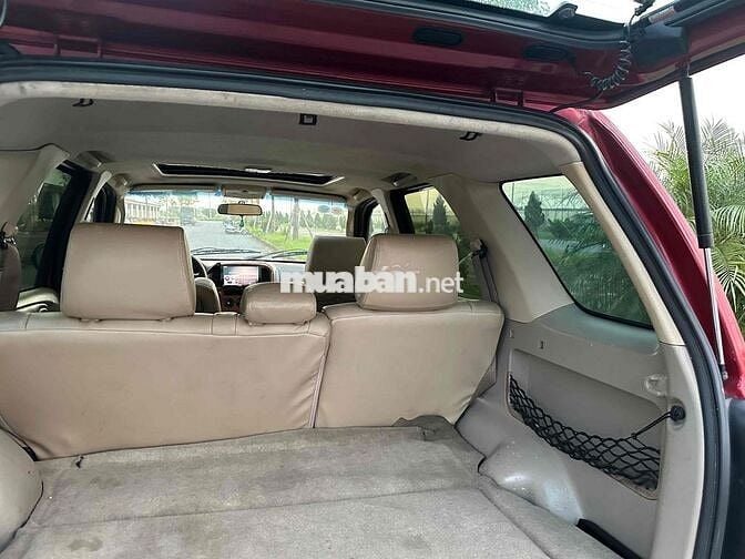 Ford Escape 2004 3.0 V6 - 185555 km