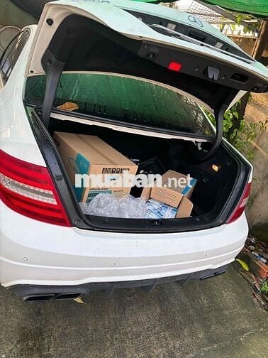 Mercedes Benz C Class 2012 C200 - 130000 km
