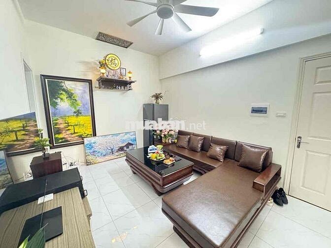 Chính chủ cần bán căn hộ 60m2 2PN Nam Trung Yên chỉ 5 tỷ