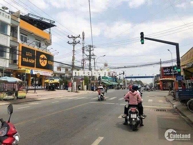 Cách chợ 200m, gia đình e kẹt tiền bán chỉ 870tr