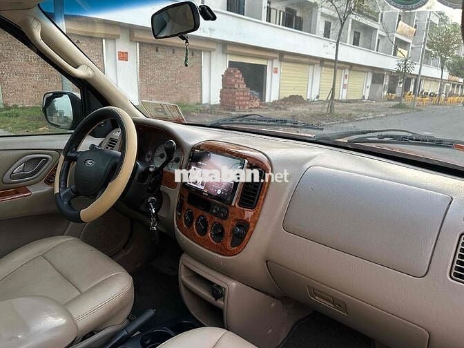 Ford Escape 2004 3.0 V6 - 185555 km