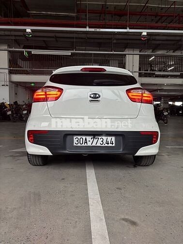 Chính chủ xe gia đình đang sử dụng - Kia Rio 2015
