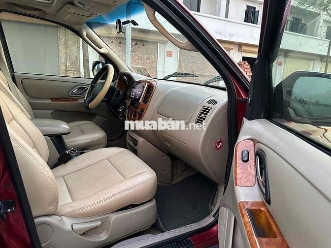 Ford Escape 2004 3.0 V6 - 185555 km