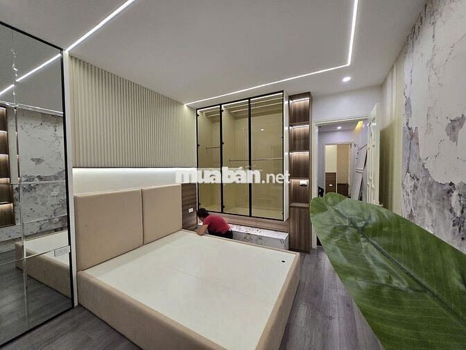 BÁN NHÀ-CẦU GIẤY-NGÕ ĐẸP-VÀO Ở LUÔN
