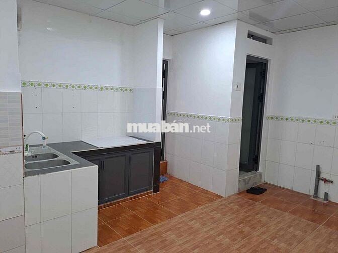 BÁN căn bìa . 67 m2 tầng trệt C/c CMT8 P12 Tân Bình