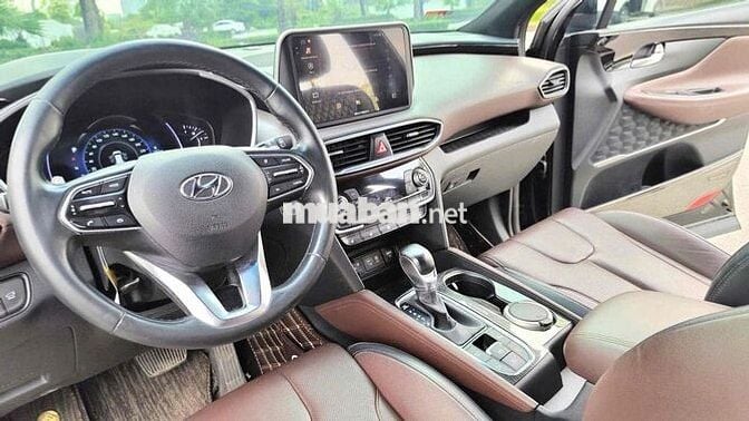 Hyundai Santa Fe 2019 2.4L  AT 4AWD pre - 80000 km