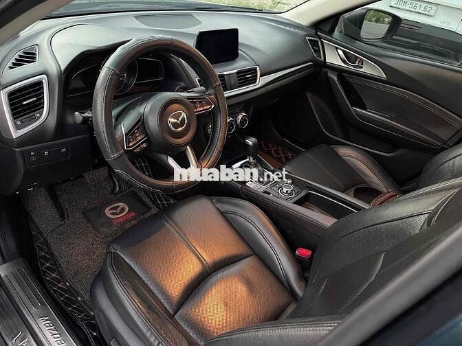Mazda 3 2019 Sport 1.5L Deluxe - 80000 km