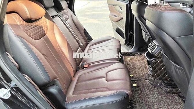 Hyundai Santa Fe 2019 2.4L  AT 4AWD pre - 80000 km