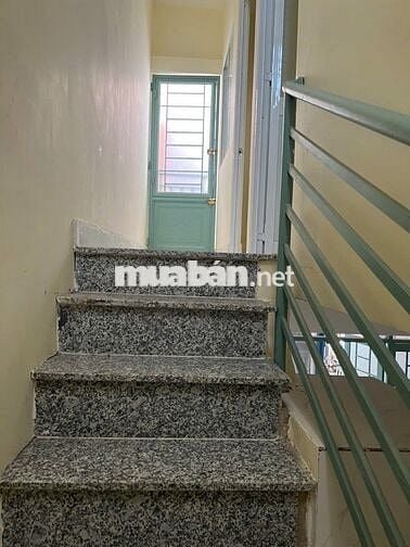 Nhà phố tại Lê Văn Lương nối dài. Sổ hồng sẵn. Dân cư tri thức cao.