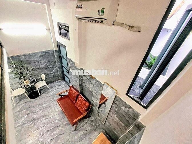 Cho Thuê Căn Hộ Dịch Vụ Có Gác Nằm Giữa ĐH Công Thương Và Văn Hiến