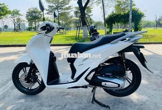 SH 2020 cực đẹp có trả góp trao đổi