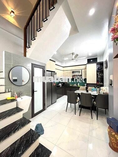Anh Hưng bán nhà tại Ngô Thì Nhậm,HĐ,4t,47m,tiện ích đẹp chỉ 8 tỷ