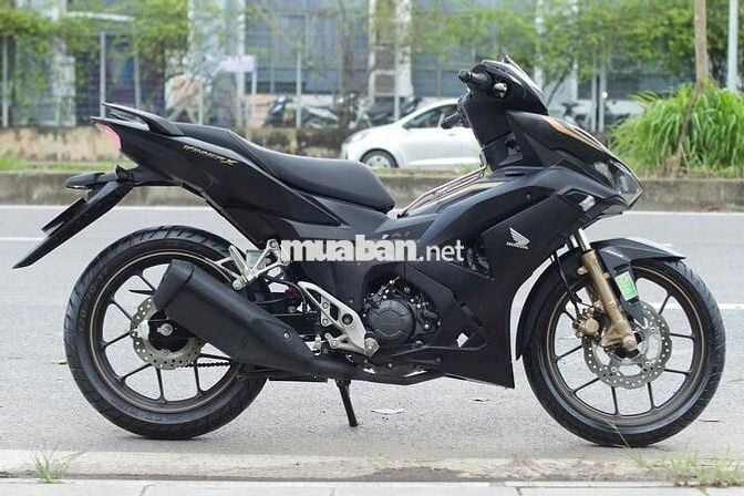 winner V4 2025, xe chạy hơn 900km, mới keng
