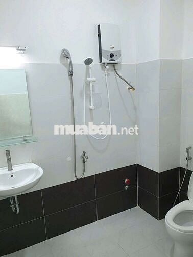 Cho thuê 1 căn trệt, như nhà nguyên căn nhỏ, Đường Văn Chung