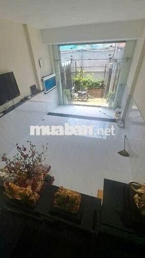 Nhà 1 Trệt ,1 Lầu ,Mới  Vào Ở Ngay Chỉ Với 3,6 tỷ