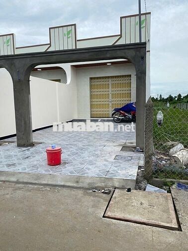 Đất cách SG 30km, 490 triệu/180m2, ngay TP Gò Công. SHR, thổ cư