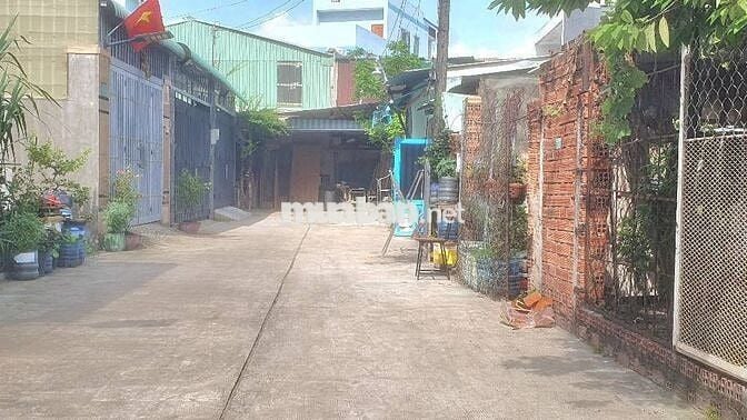 Nhà 1 trệt 1 lửng 90m², 2PN, 2 mặt tiền, xã Xuân Thới Thượng, Hóc Môn