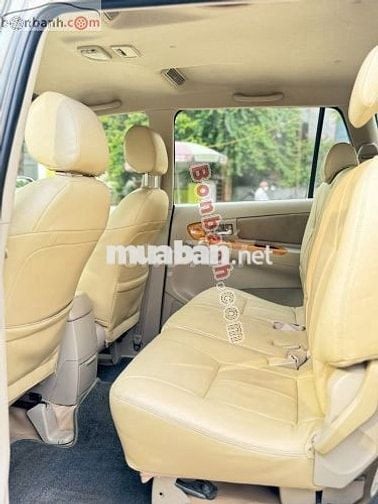 Toyota Innova G 2010