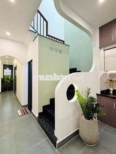 Bán Nhà 61m2. trệt lầu. 4 phòng( 1pn tầng trệt) 1/ đường số 8