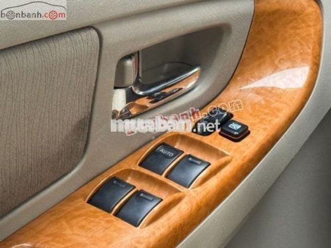 Toyota Innova G 2010