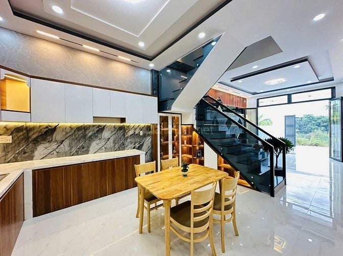 Nhà mới xây gàn kcn Cầu Tràm 112,5m2 SHR 4Pn 3Wc full 2ty280.