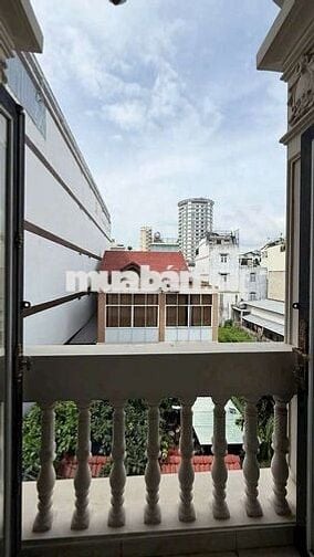 Cho thue biet thu .sat phu my hung