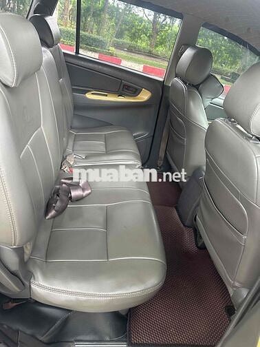 gd cần bán innova 2013 máy zin xe đẹp nét