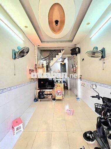 Nhà đường xe hơi gần Phú Mỹ Hưng quận 7