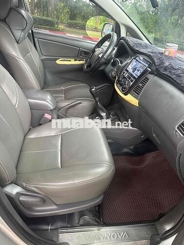 gd cần bán innova 2013 máy zin xe đẹp nét