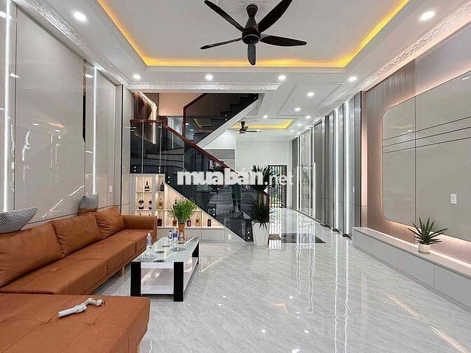 Mặt tiền kinh doanh Ngay KCN Sóng Thần.Nhà 3 tầng xây mới full nội tha