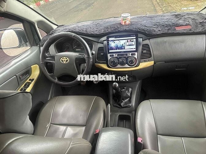 gd cần bán innova 2013 máy zin xe đẹp nét