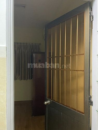 Cho thuê căn hộ CC Mười Mẫu (Bình Trưng)- DT: 44m2. Gần chợ, BV Q2.