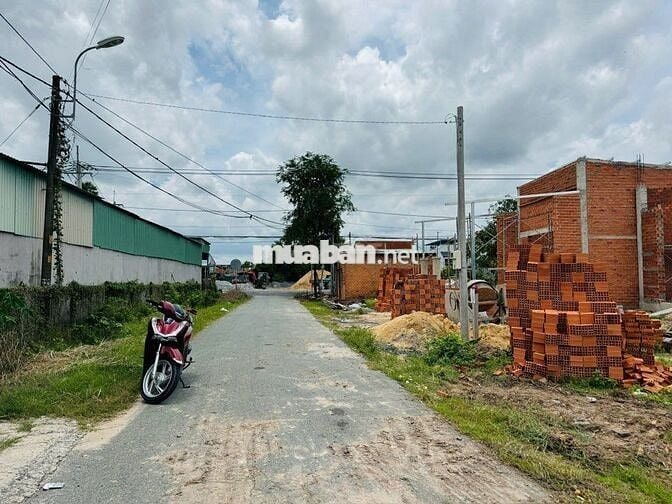 BÁN ĐẤT: 125m2 thổ cư mặt tiền Ba Sa - Tân An Hội mới - SHR