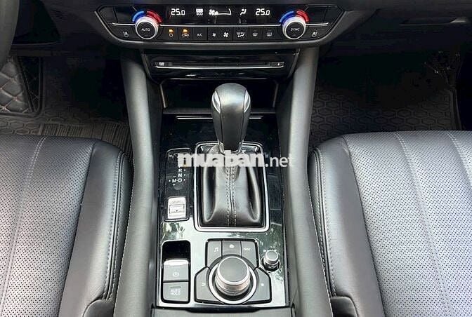 Mazda 6 2022 Premium 2.0 AT - 30000 km