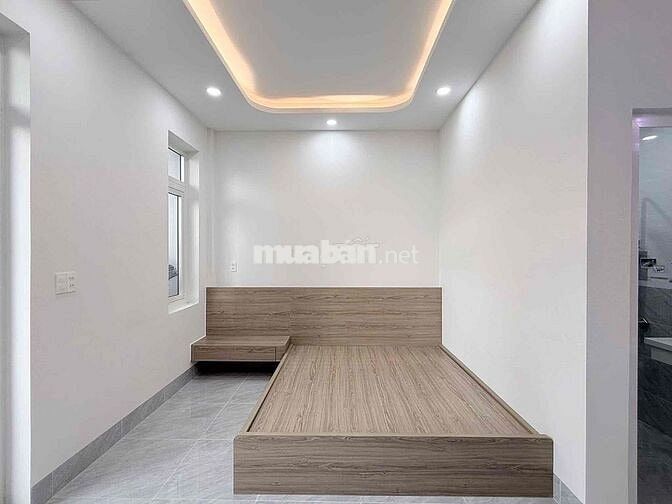 Mặt tiền kinh doanh Ngay KCN Sóng Thần.Nhà 3 tầng xây mới full nội tha
