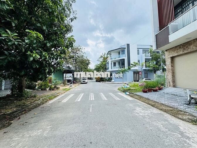 BÁN NỀN ĐẤT THỔ CƯ - XÂY DỰNG TỰ DO - CHỈ 1 TỎI 950 - ĐƯỜNG Ô TÔ