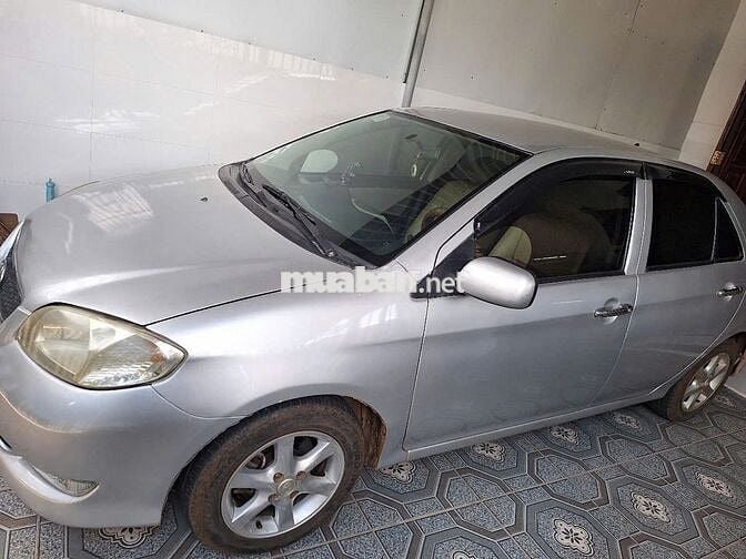 Toyota Vios 2007 số sàn màu bạc