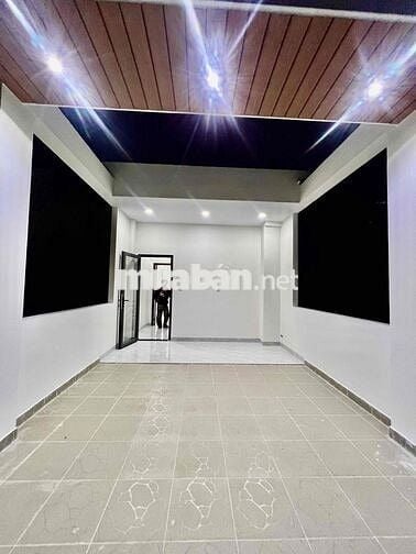 Nhà Mới Xây 100% DT 180m2 1Trệt 2Lầu 3Pn 4Wc Sân Thượng Hẻm Xe Tải
