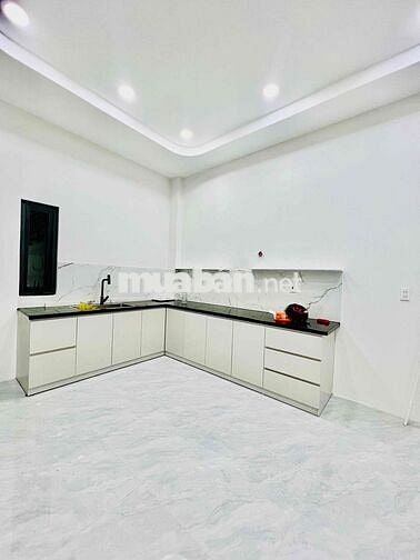 Nhà Mới Xây 100% DT 180m2 1Trệt 2Lầu 3Pn 4Wc Sân Thượng Hẻm Xe Tải