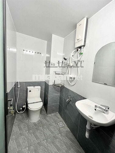 Minihouse Cạnh Công Viên Lưu Hữu Phước