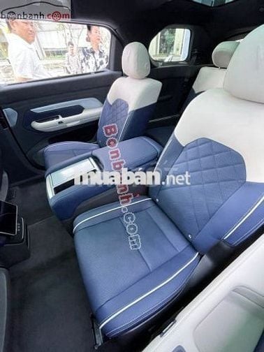 VinFast VF9 Plus 2025
