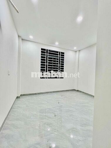 Nhà Mới Xây 100% DT 180m2 1Trệt 2Lầu 3Pn 4Wc Sân Thượng Hẻm Xe Tải
