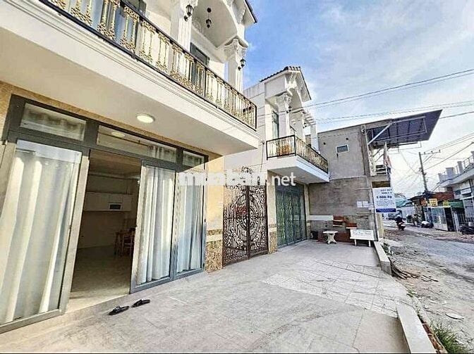 CẦN PASS NHÀ MẶT TIỀN KINH DOANH HẺM 4 NVL