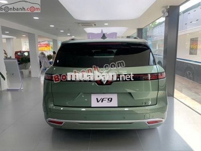 VinFast VF9 Plus 2025