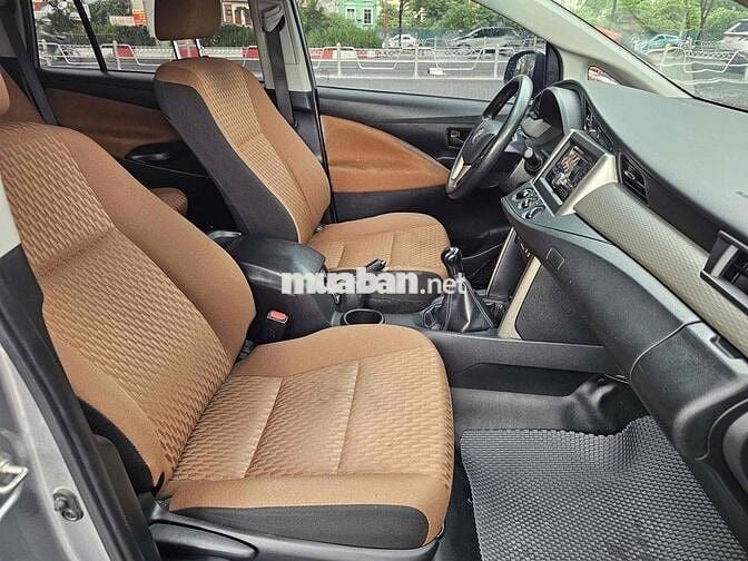 Toyota Innova 2017 2.0E - 1 chủ biển HN