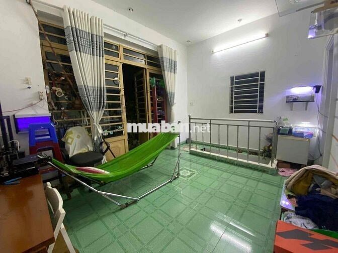 Bán nhà 1 trệt 1 lầu p. Trung Dũng củ gần công viên Biên Hùng