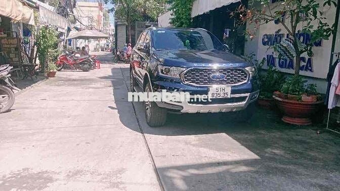 BÁN NHÀ NGAY CHỢ BÌNH LONG BÌNH TÂN NGANG LỚN 10x5M HXH 7M SHR