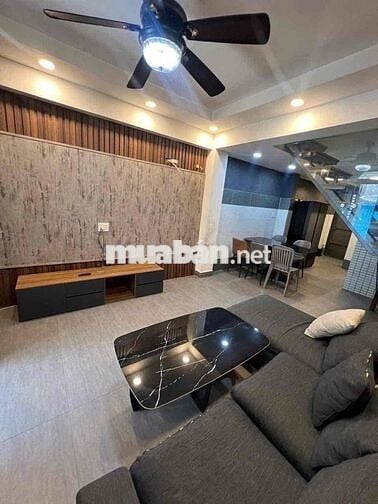 CHO THUÊ NHÀ NGUYÊN CĂN BA ĐÌNH Q8. CÁCH MẶT TIỀN 1 CĂN Full NỘI THẤT