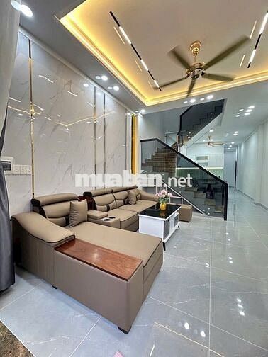 Nhà 1 trệt 1 lầu thổ cư 100% phường Tân Hiệp