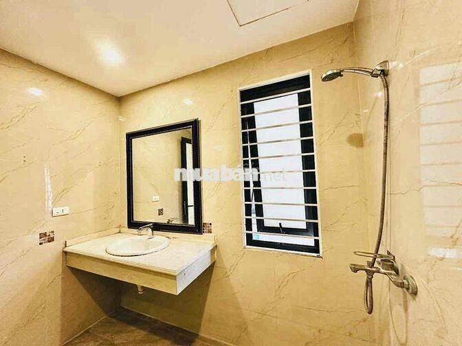 VÀI BƯỚC RA OTO - TRUNG TÂM CẦU GIẤY - SỬ DỤNG 42M - NỘI THẤT CAO CẤP
